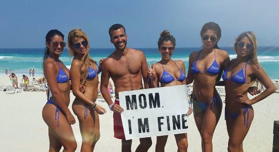 Plage et jolies filles