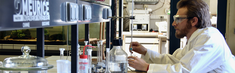 laboratoire ingénieur industrile